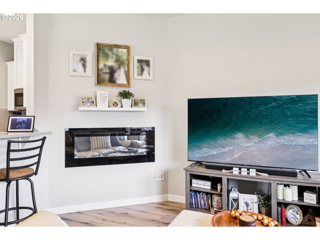 11489 Se PLEASANT VALLEY Pkwy, Happy Valley, OR 97086