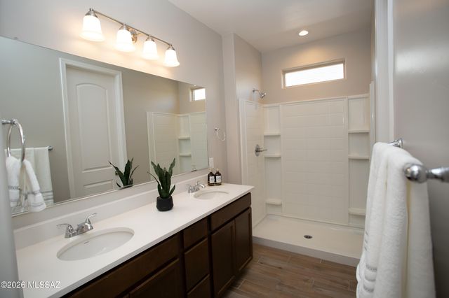 16425 S Paseo Bocoy, Sahuarita, AZ 85629
