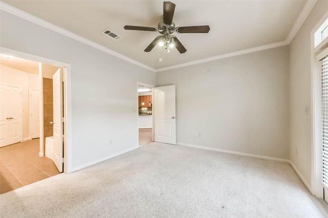1711 Old Spanish Trail 426, Houston, TX 77054