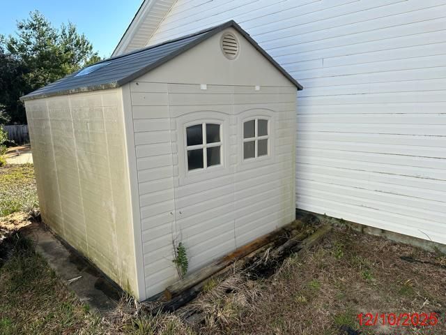 1039 Blvd De La Parisienne, Mary Esther, FL 32569