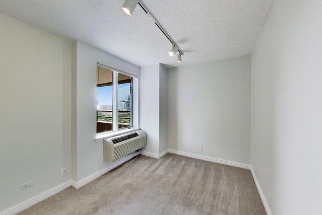 801 S Plymouth Court 1006, Chicago, IL 60605