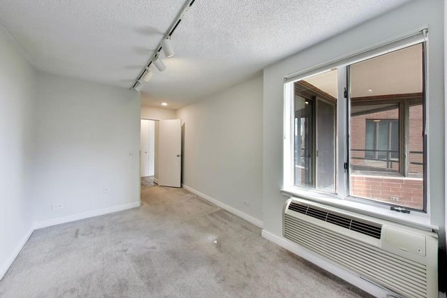 801 S Plymouth Court 1006, Chicago, IL 60605