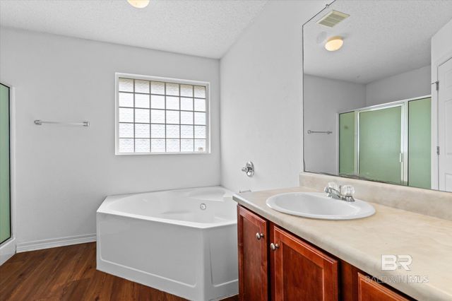 9704 Chariot Avenue, Fairhope, AL 36532
