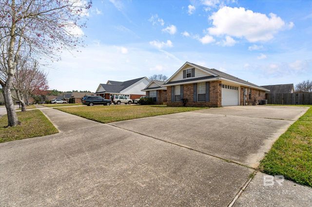 9704 Chariot Avenue, Fairhope, AL 36532