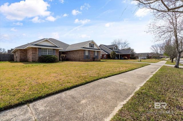9704 Chariot Avenue, Fairhope, AL 36532