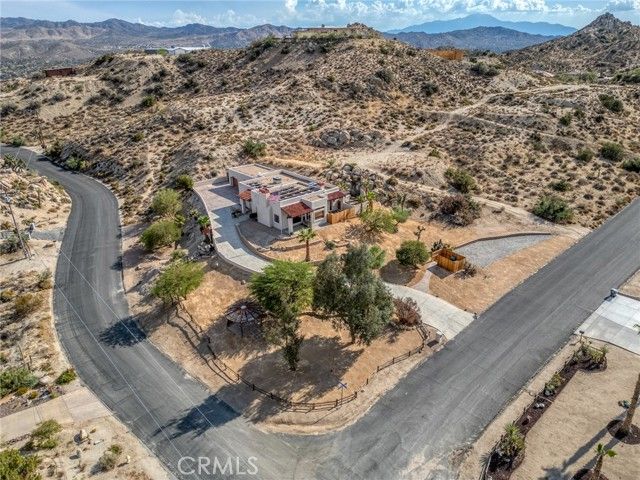 57045 Plaza Del Amigo, Yucca Valley, CA 92284