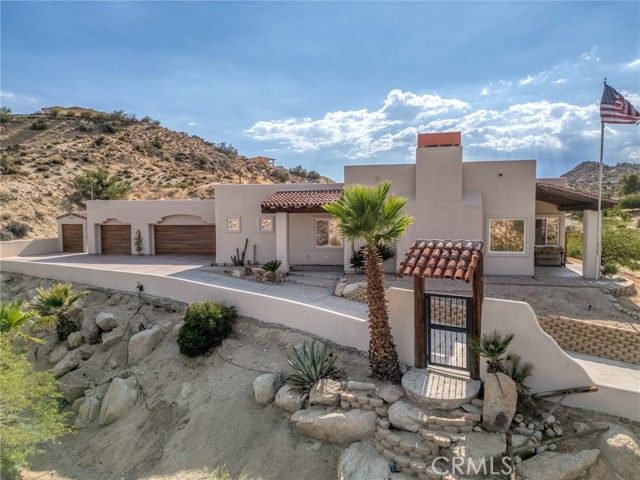 57045 Plaza Del Amigo, Yucca Valley, CA 92284