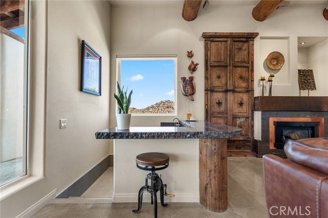 57045 Plaza Del Amigo, Yucca Valley, CA 92284