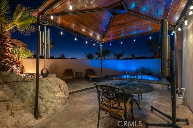 57045 Plaza Del Amigo, Yucca Valley, CA 92284