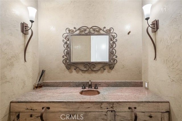 57045 Plaza Del Amigo, Yucca Valley, CA 92284