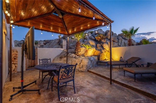 57045 Plaza Del Amigo, Yucca Valley, CA 92284
