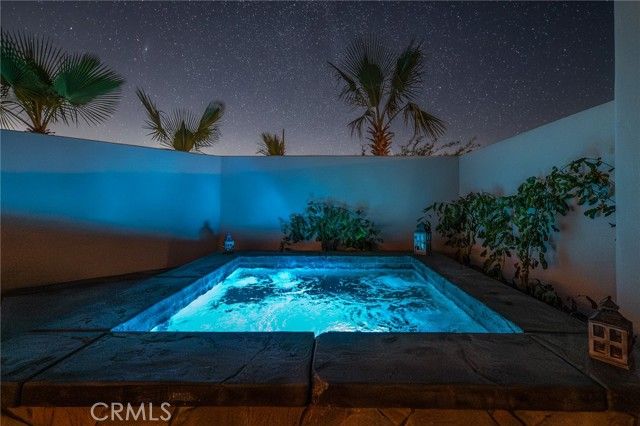 57045 Plaza Del Amigo, Yucca Valley, CA 92284