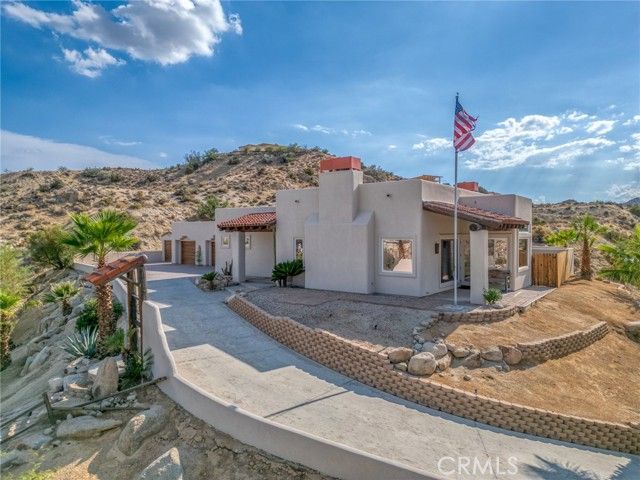 57045 Plaza Del Amigo, Yucca Valley, CA 92284