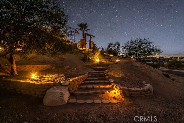 57045 Plaza Del Amigo, Yucca Valley, CA 92284