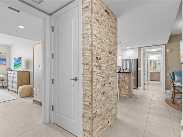 331 CLEVELAND STREET 1702, Clearwater, FL 33755