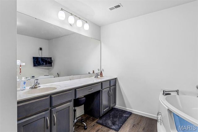 500 Arctic Wolf Drive, Imperial, MO 63052