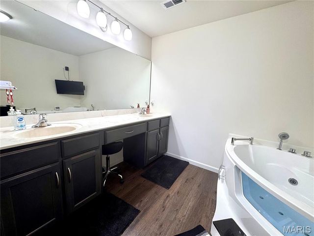 500 Arctic Wolf Drive, Imperial, MO 63052