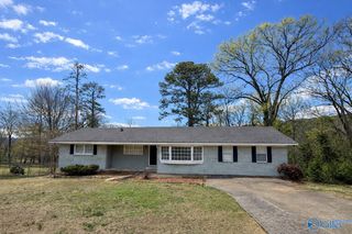 818 Bellevue Drive, Gadsden, AL 35904