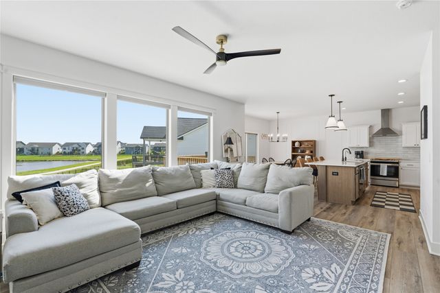 1001 NW Benjamin Drive, Ankeny, IA 50023