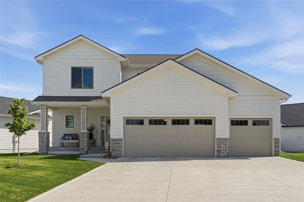 1001 NW Benjamin Drive, Ankeny, IA 50023