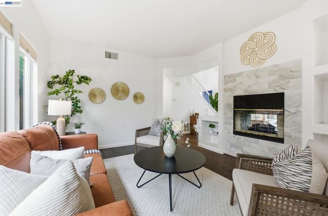8516 Peachtree Ave, Newark, CA 94560