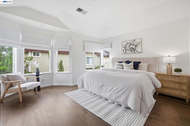 8516 Peachtree Ave, Newark, CA 94560