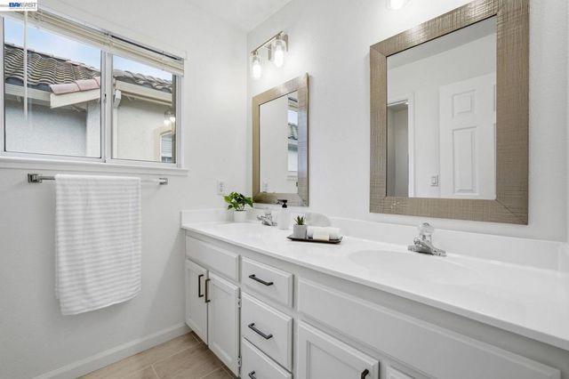8516 Peachtree Ave, Newark, CA 94560
