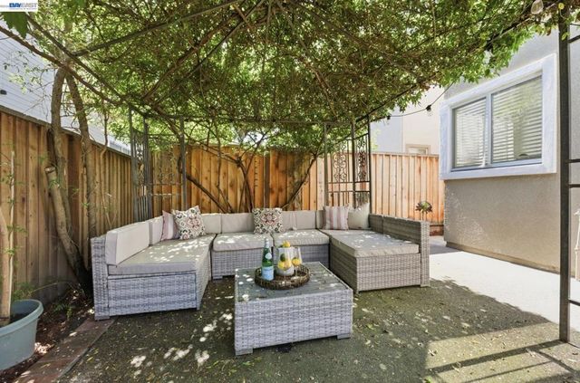 8516 Peachtree Ave, Newark, CA 94560