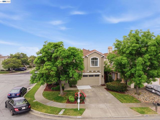 8516 Peachtree Ave, Newark, CA 94560
