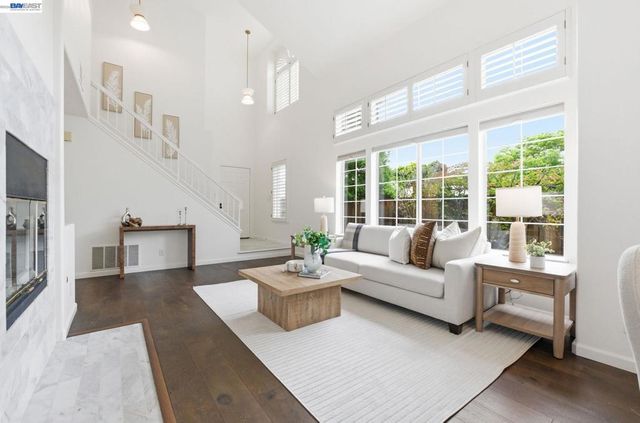 8516 Peachtree Ave, Newark, CA 94560