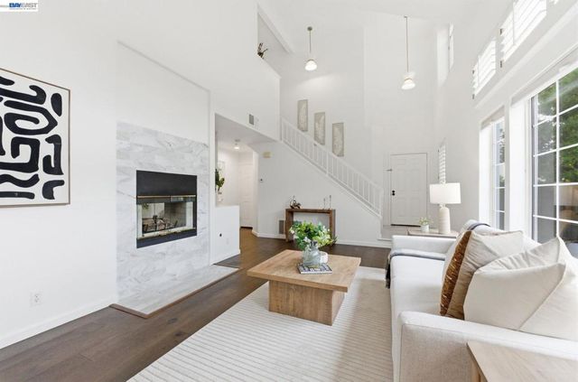 8516 Peachtree Ave, Newark, CA 94560