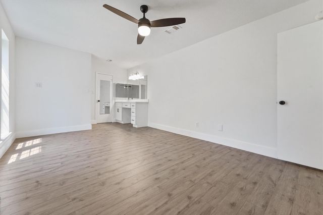 5707 Toddington Road, Humble, TX 77346