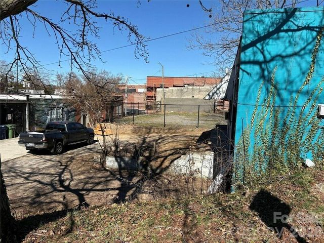 93 Broadway Street, Asheville, NC 28801