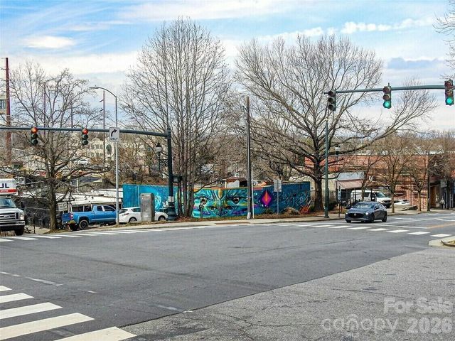 93 Broadway Street, Asheville, NC 28801