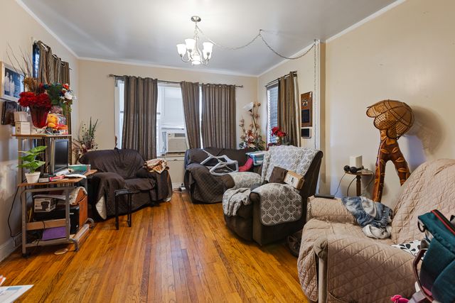 1533 N Waller Avenue, Chicago, IL 60651