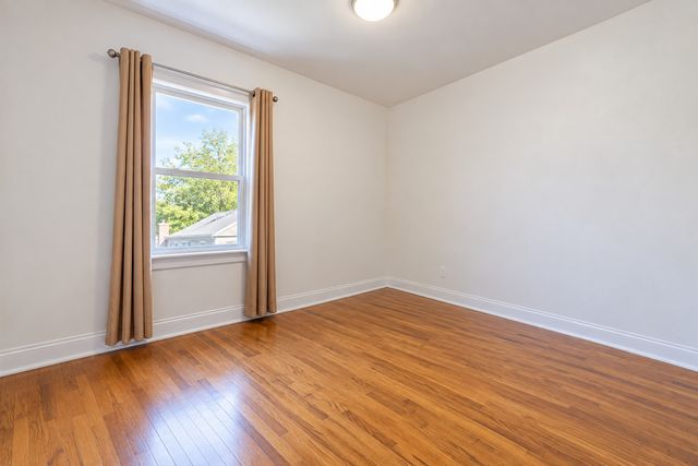 1533 N Waller Avenue, Chicago, IL 60651