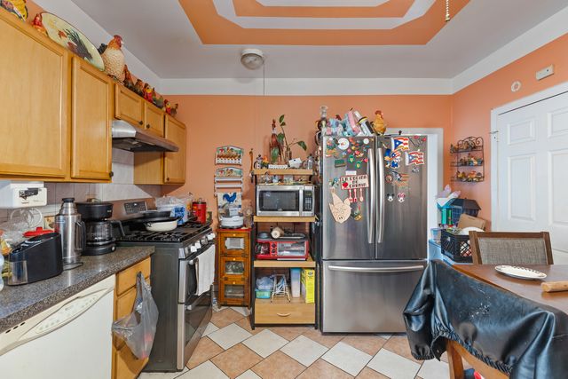 1533 N Waller Avenue, Chicago, IL 60651