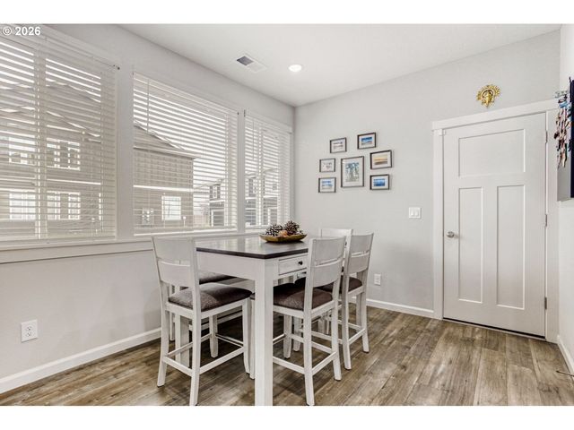 7746 Se YOUNGS St, Hillsboro, OR 97123