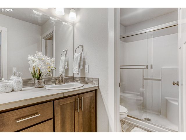 7746 Se YOUNGS St, Hillsboro, OR 97123