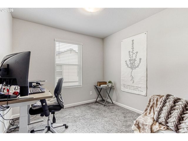 7746 Se YOUNGS St, Hillsboro, OR 97123