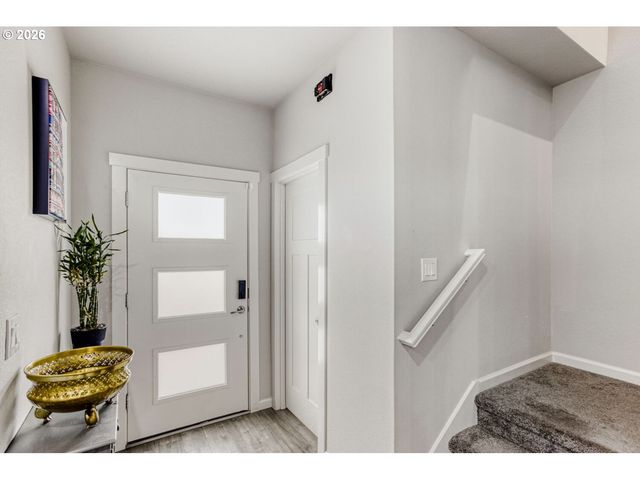 7746 Se YOUNGS St, Hillsboro, OR 97123