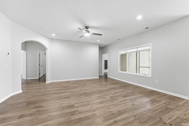 832 Owls Point, Fort Wayne, IN 46825