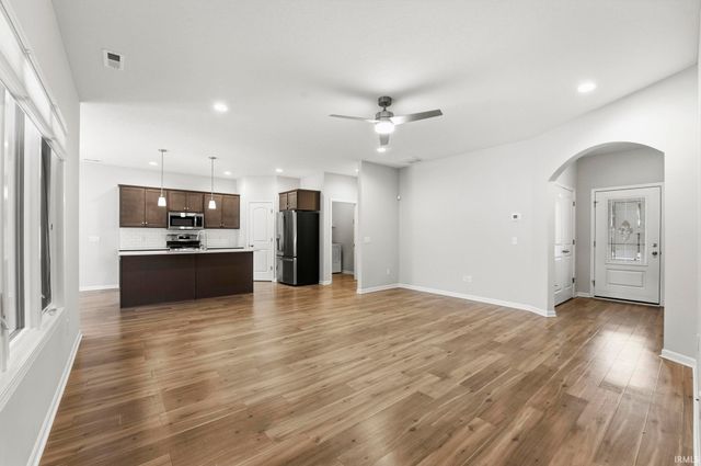 832 Owls Point, Fort Wayne, IN 46825