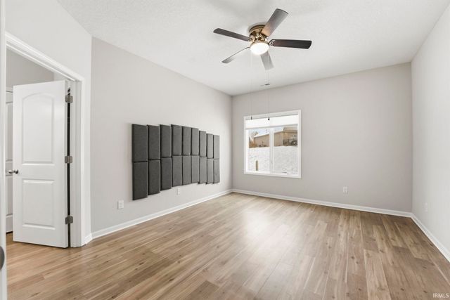 832 Owls Point, Fort Wayne, IN 46825