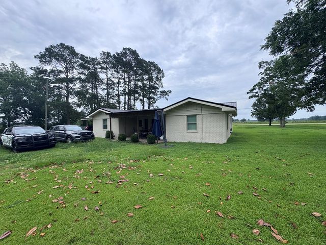 1329 N St Hwy 103, Slocomb, AL 36375