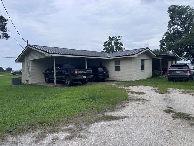 1329 N St Hwy 103, Slocomb, AL 36375