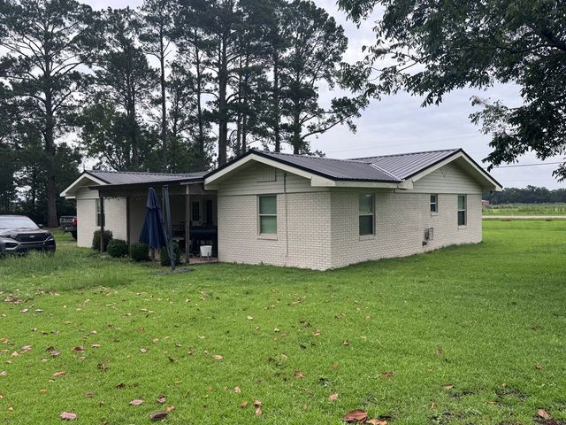 1329 N St Hwy 103, Slocomb, AL 36375