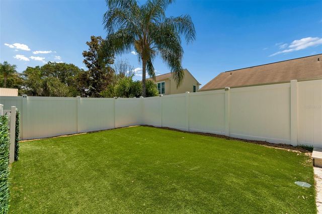 9735 CYPRESS POND AVENUE, Tampa, FL 33647