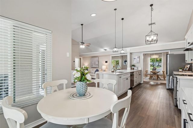 9735 CYPRESS POND AVENUE, Tampa, FL 33647