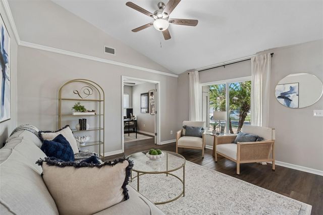 9735 CYPRESS POND AVENUE, Tampa, FL 33647